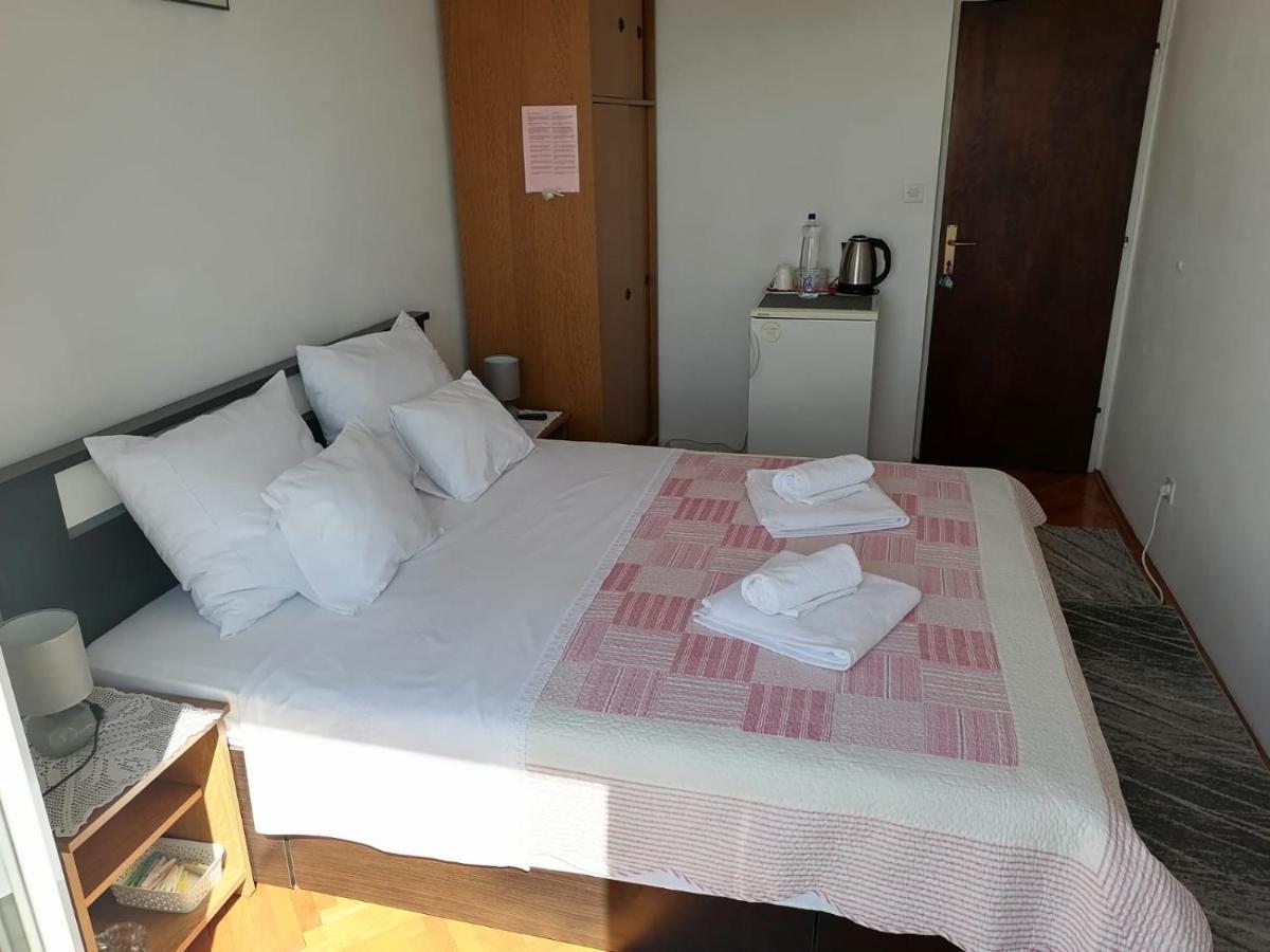 Guest House Medzalin Dubrovnik Exterior photo